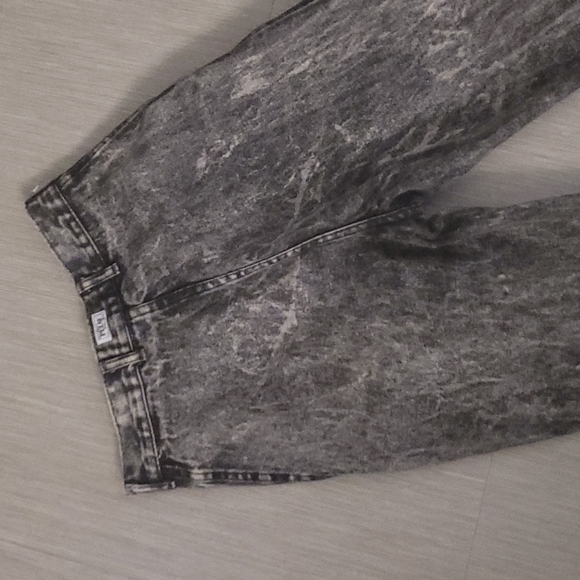 Vintage Denim - Picture 2 of 3